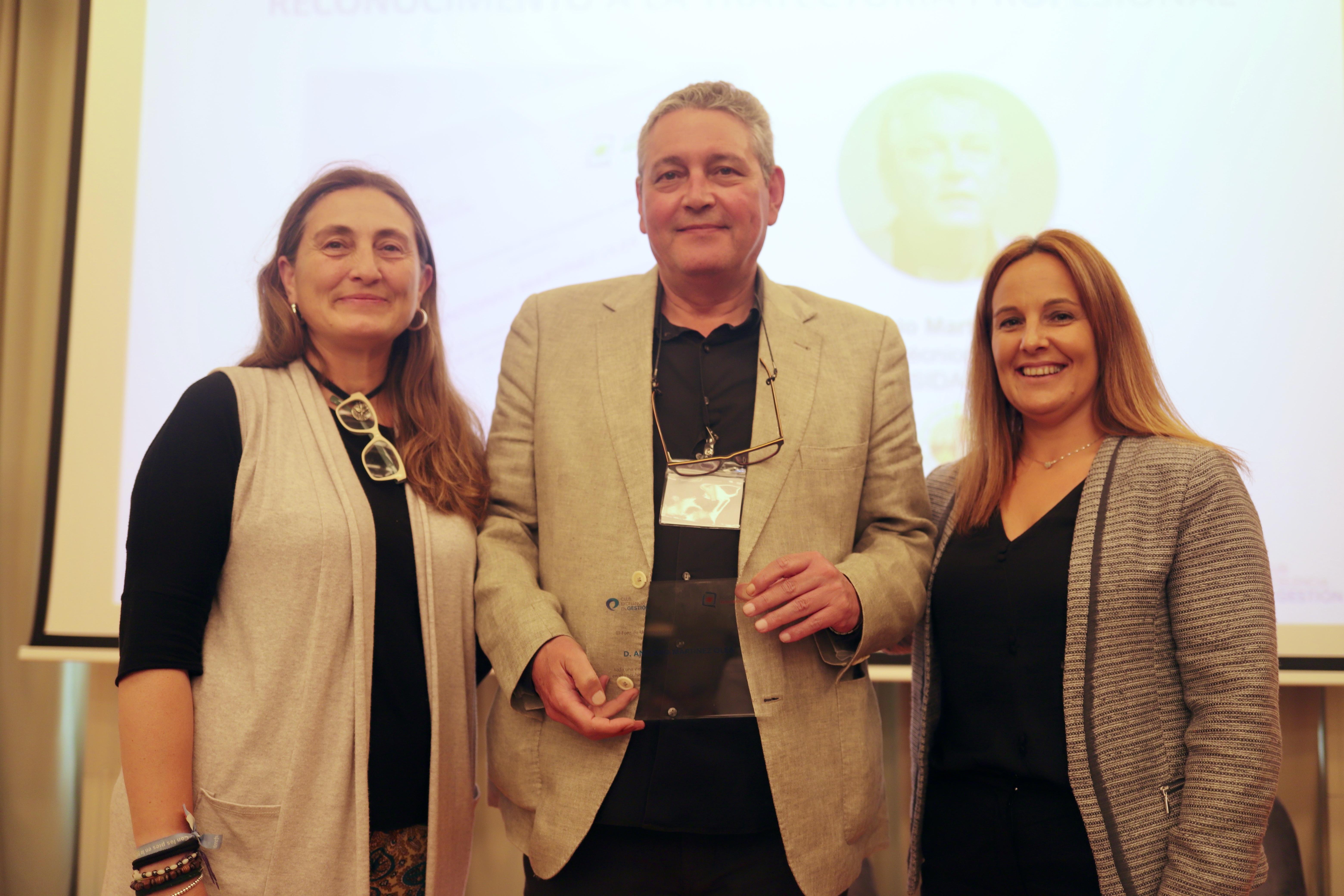 Con profunda tristeza, nos despedimos de Antonio Martínez Olea