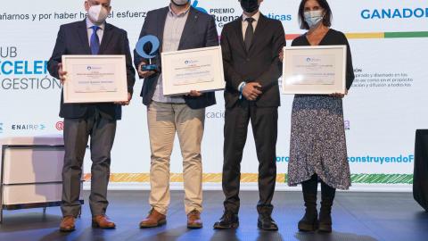 Finalistas y ganador premio BBPP 2021 educación