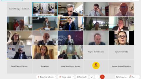 Reunión Ministra Educación (7)